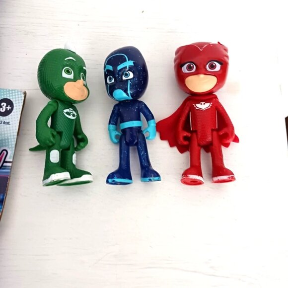 PJ Masks CatBoy Mask Lot Of 2 -New and 3 Action PJ Masks Action Figures - Picture 3 of 9